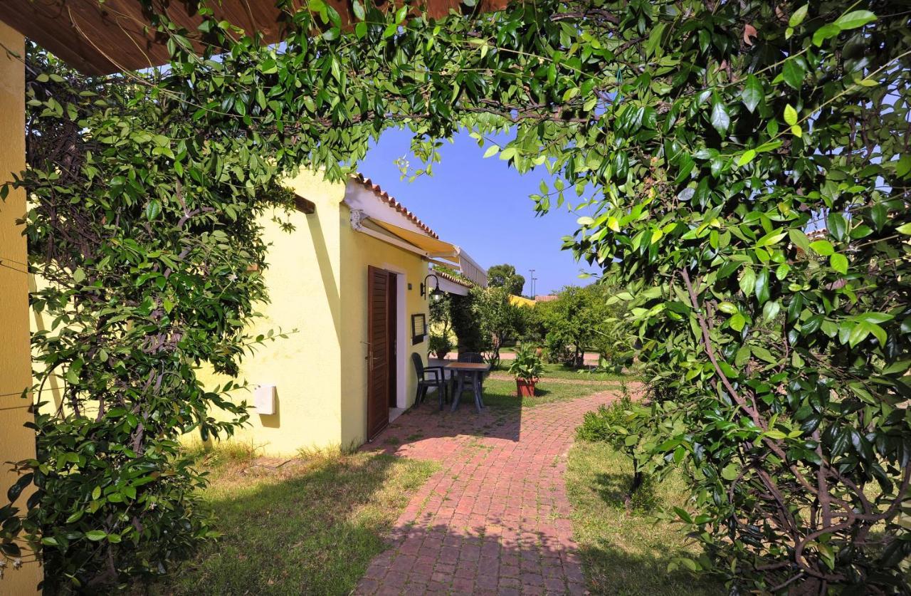 Hotel Cala Mirto 3*