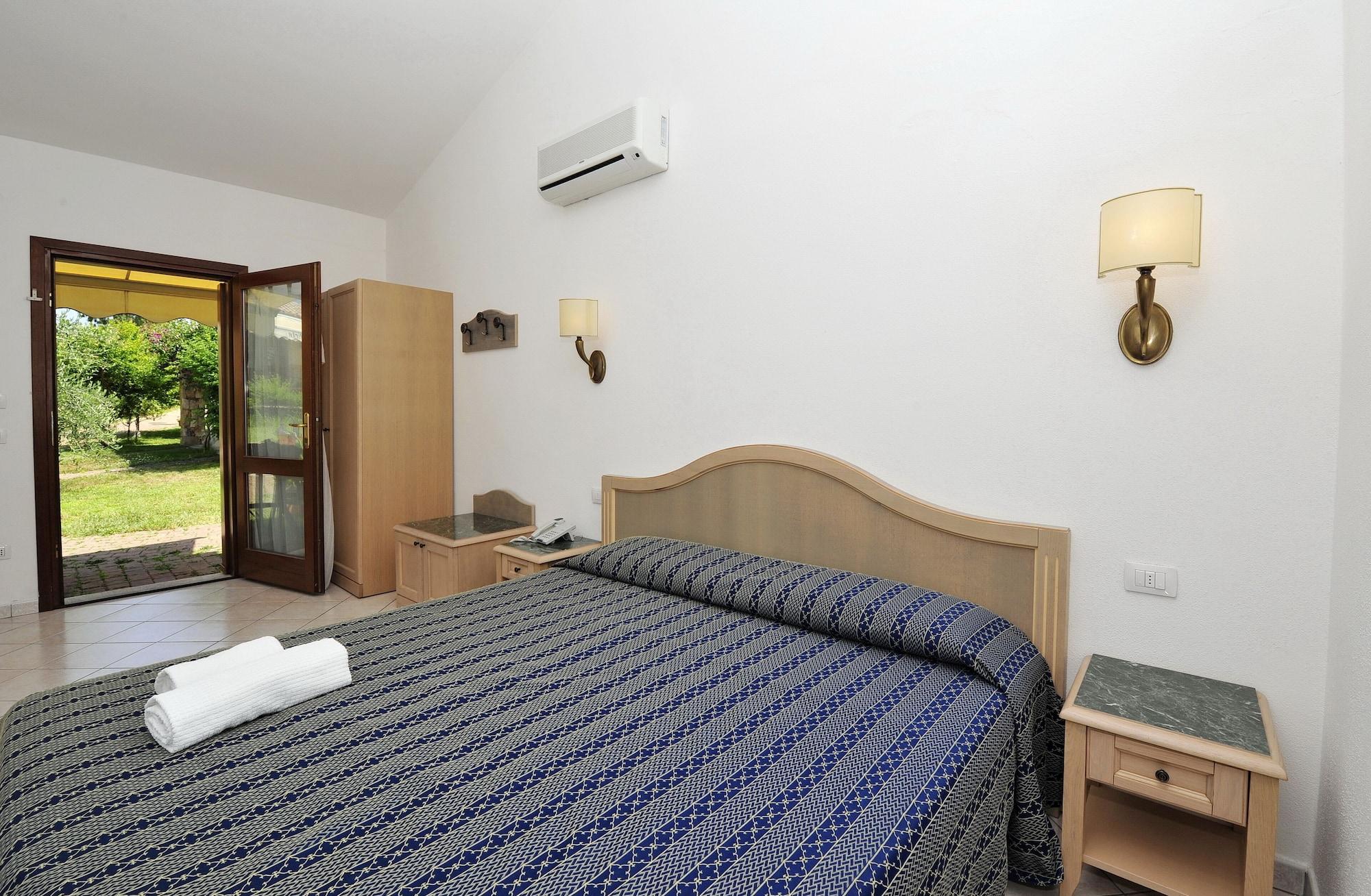 Cala Mirto Hotel