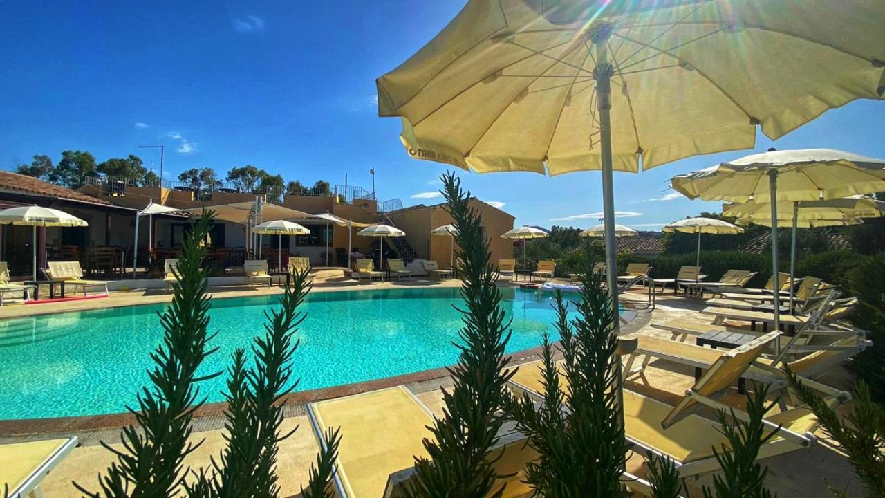 Hotel Cala Mirto 3*