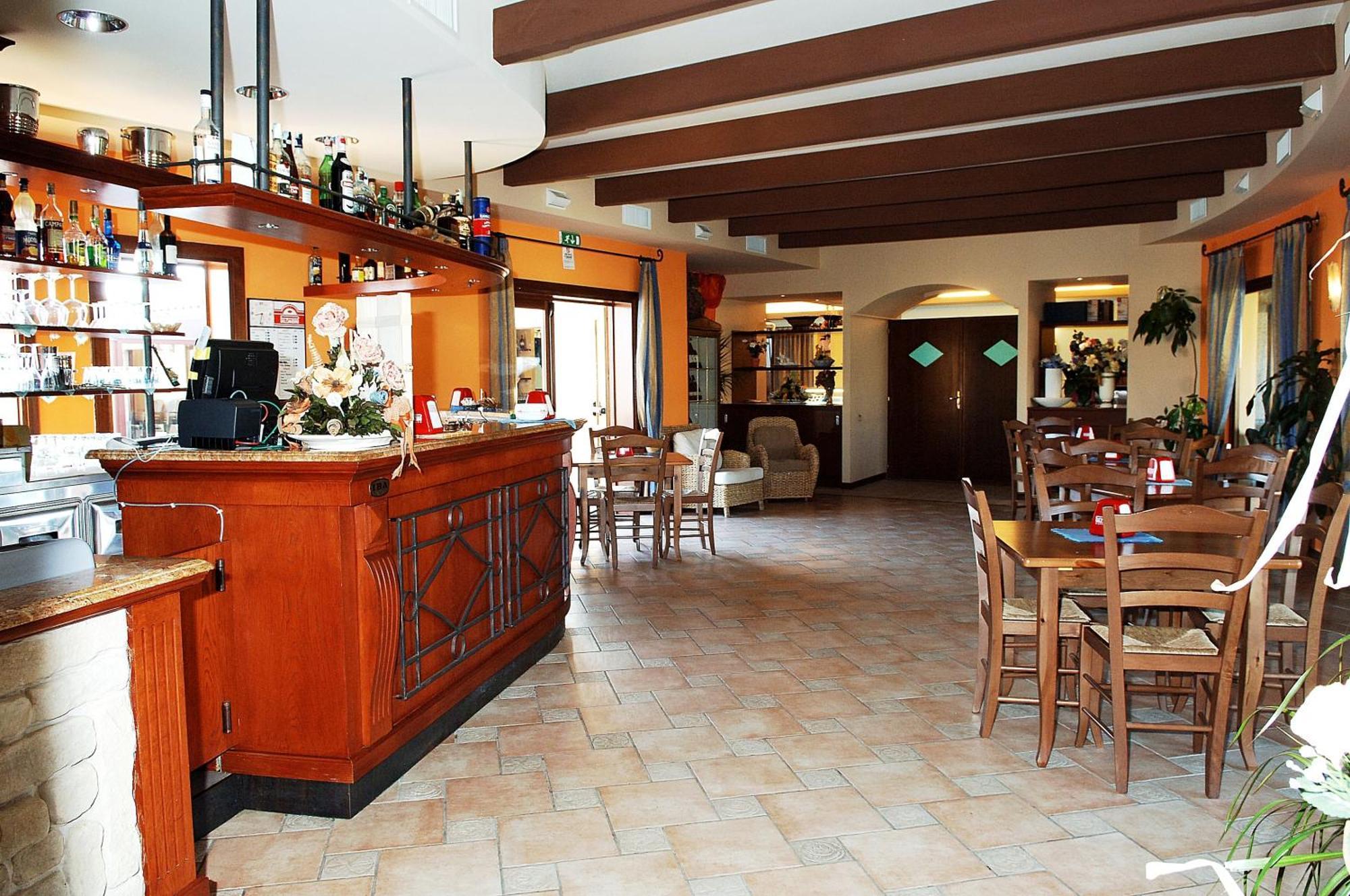 Cala Mirto Hotel 3*