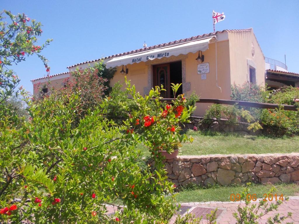 Cala Mirto 3*