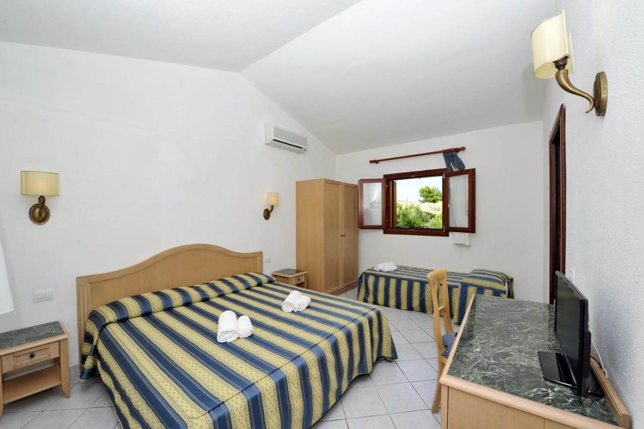 Hotel Cala Mirto 3*